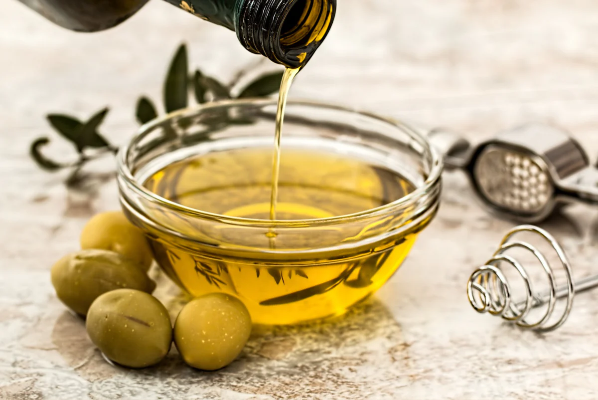 Oliveoil3 Extra Virgin Olive Oil( Jaitunoil)